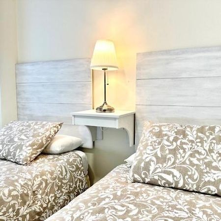 Apartamento Puerta Cerrada Ecija Bagian luar foto