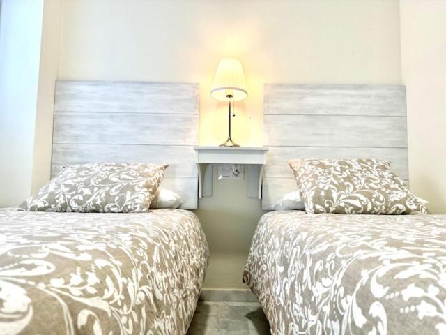 Apartamento Puerta Cerrada Ecija Bagian luar foto
