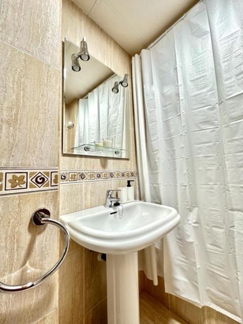 Apartamento Puerta Cerrada Ecija Bagian luar foto